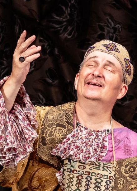 Спектакль «Единственный наследник», Армавир
