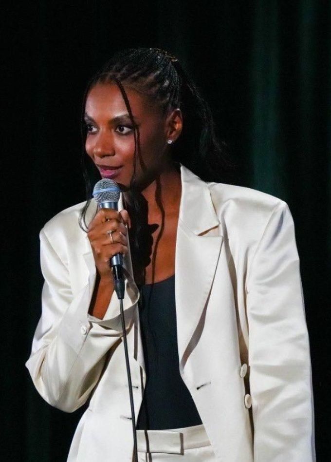 Джеклин Путина. Стендап