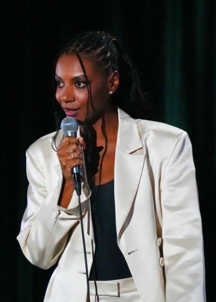 Джеклин Путина. Стендап