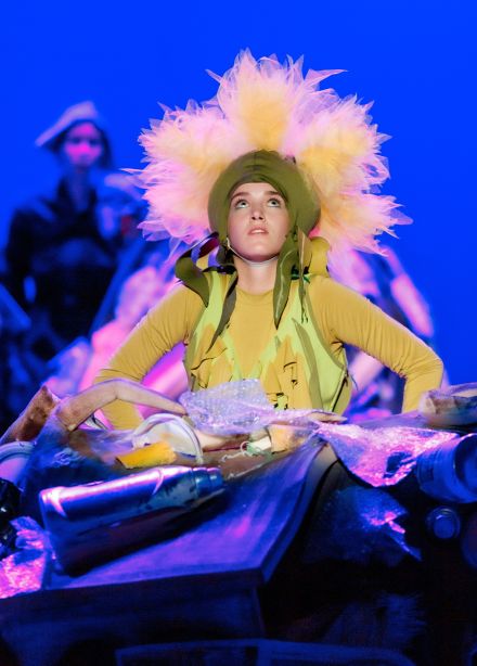 Спектакль «Вперед, Котенок!»