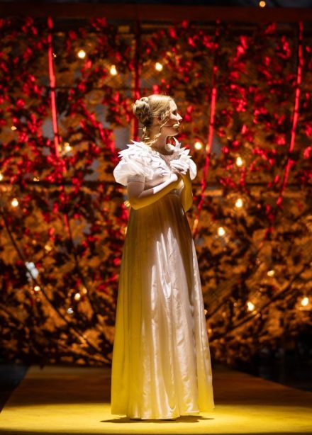 Спектакль «Первый бал Наташи Ростовой»