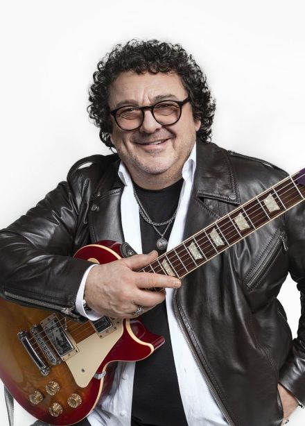 Игорь Саруханов