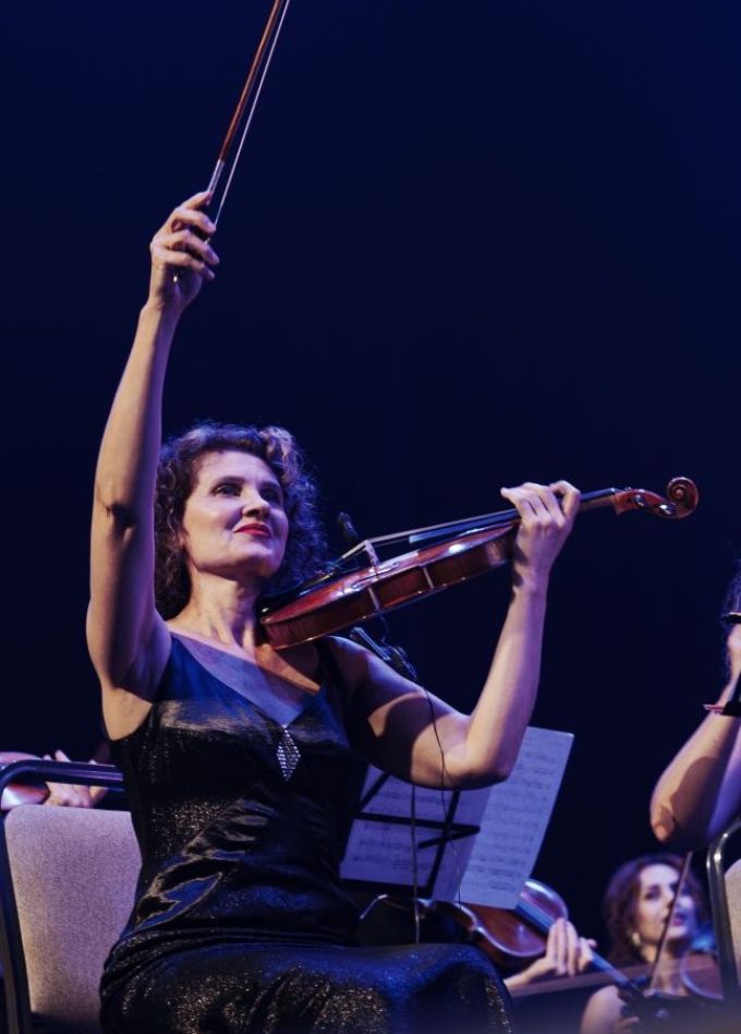 Red Orchestra. Хиты Поля Мориа и Эннио Морриконе с оркестром