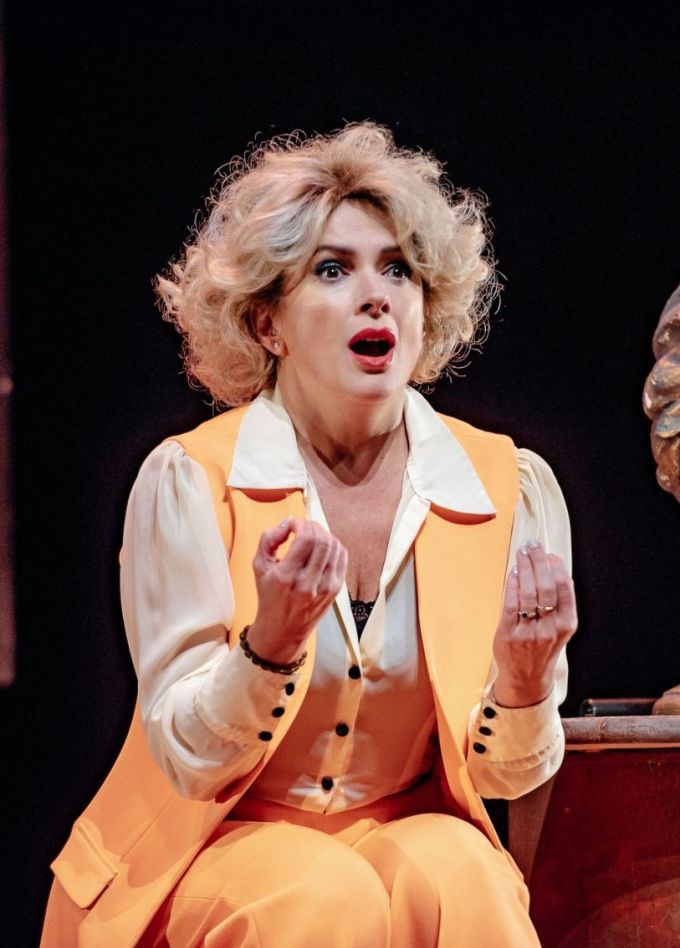 Спектакль «Ищу мужа»