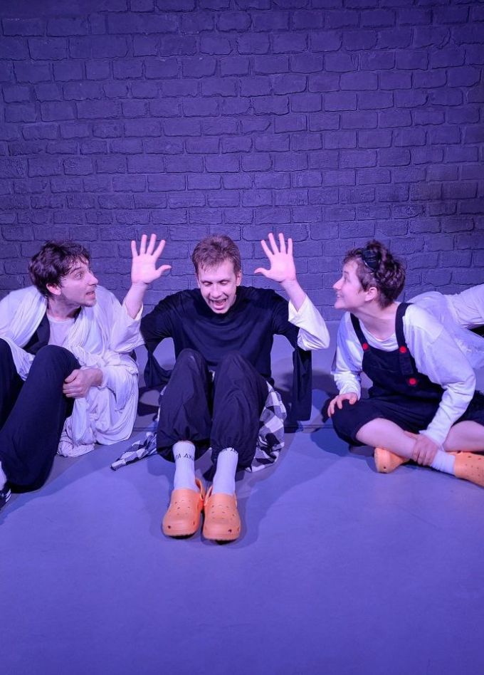 У ковчега ровно в восемь