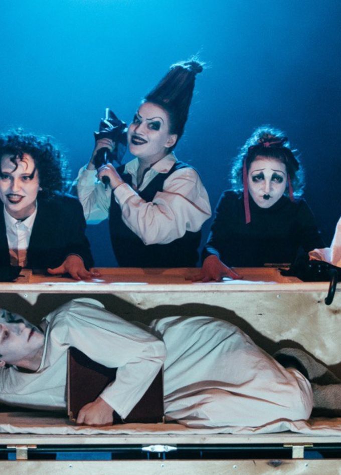 Человек в футляре