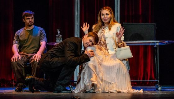 Спектакль «Аренда счастья»