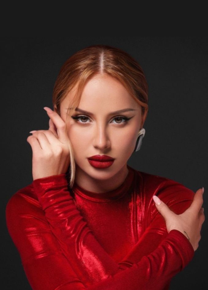 Anna Asti